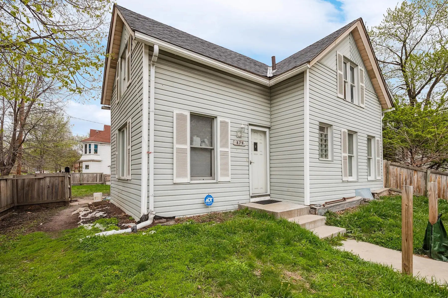 879 3rd Street, Saint Paul, MN 55106