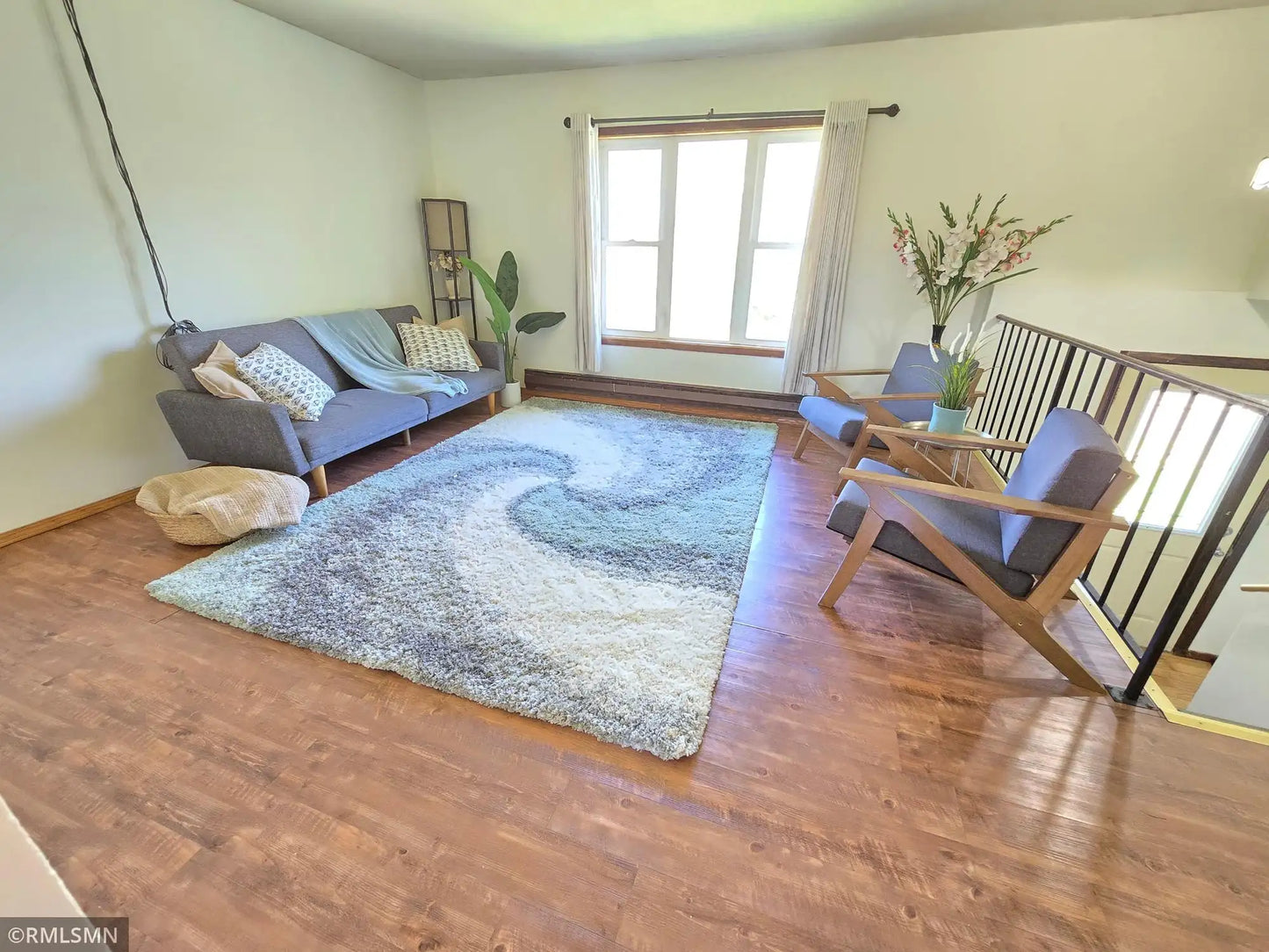 1310 Hudson Road, Saint Paul, MN 55106