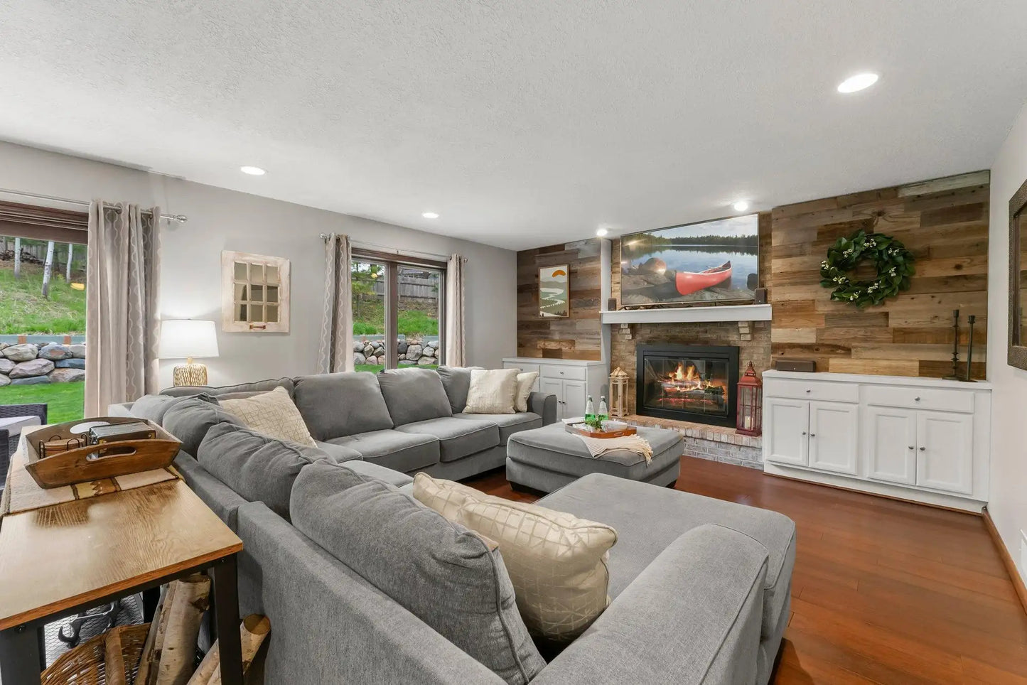 1421 Horseshoe Circle, Eagan, MN 55122
