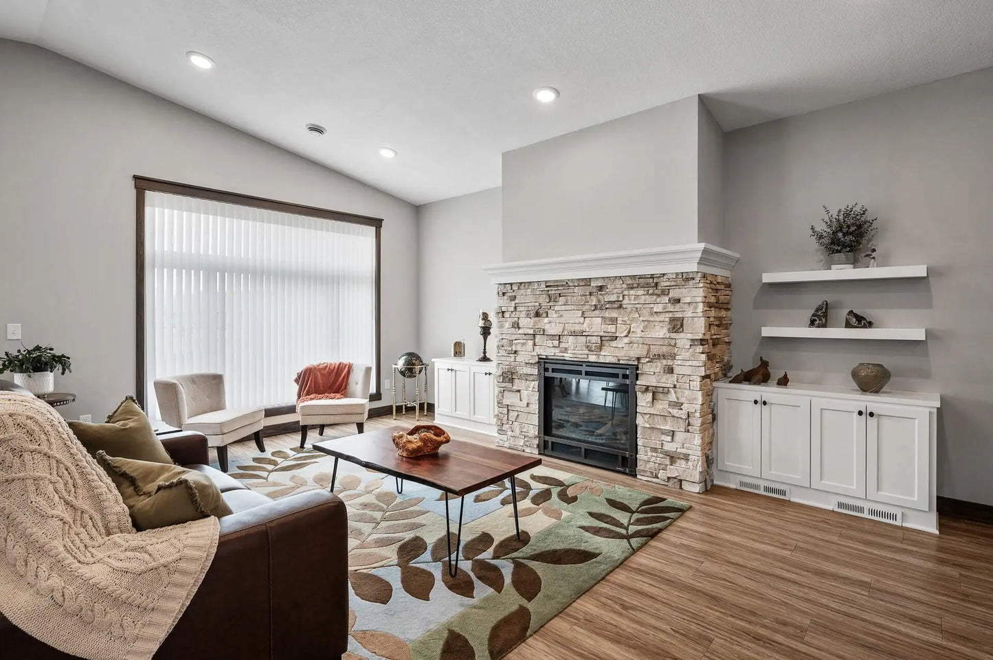 31686 Newport Curve, Lindstrom, MN 55045