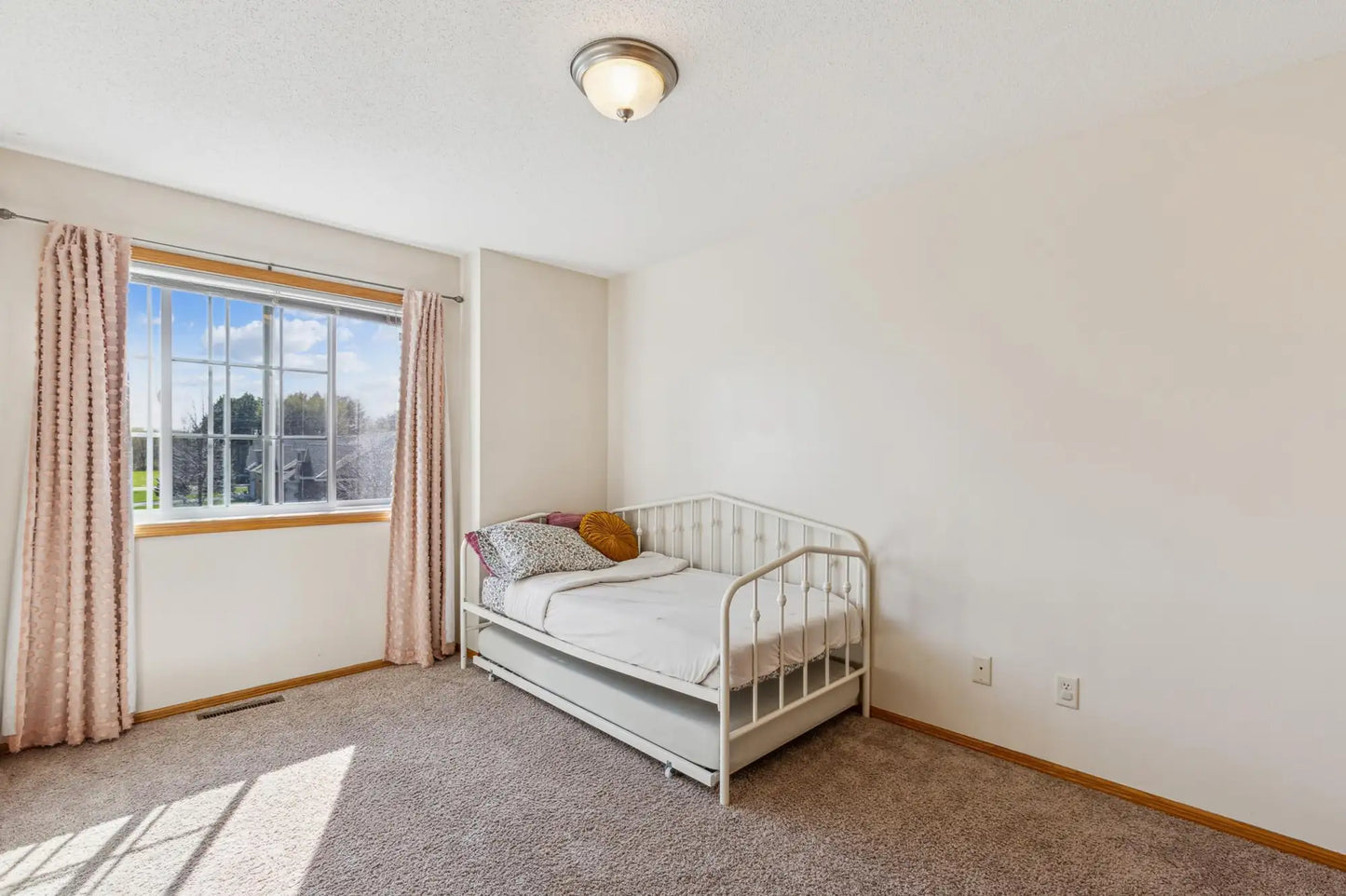 18040 Fillmore Drive, Elk River, MN 55330