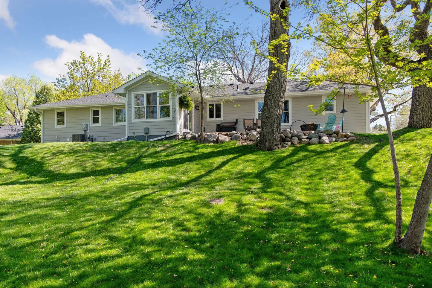7182 Harold Avenue, Golden Valley, MN 55427