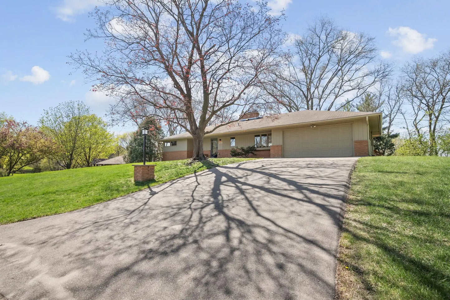 5754 Holiday Court, Minnetonka, MN 55345
