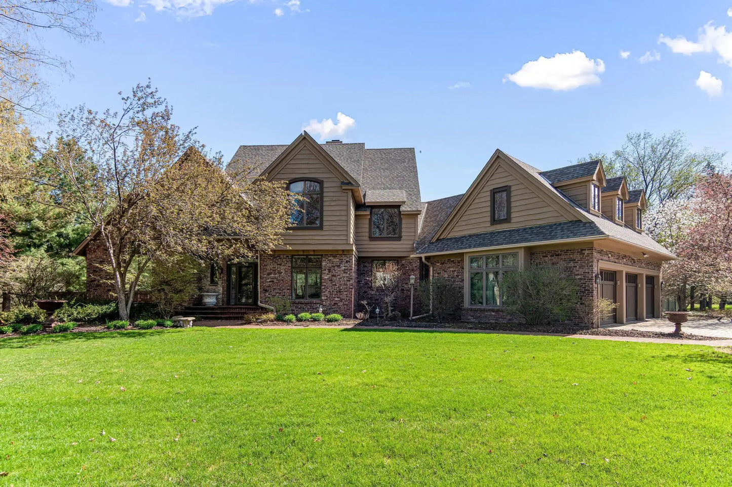 927 Nordic Avenue Court, West Lakeland Twp, MN 55082