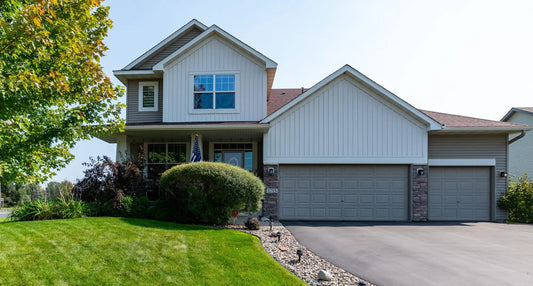 1715 Lusitano Street, Shakopee, MN 55379