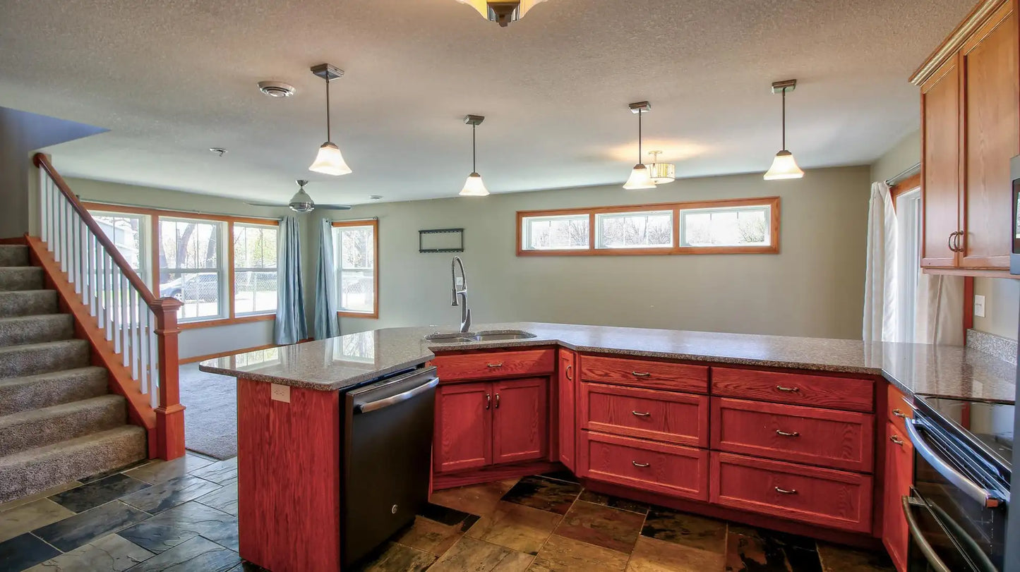 1431 Beech Street, Saint Paul, MN 55106