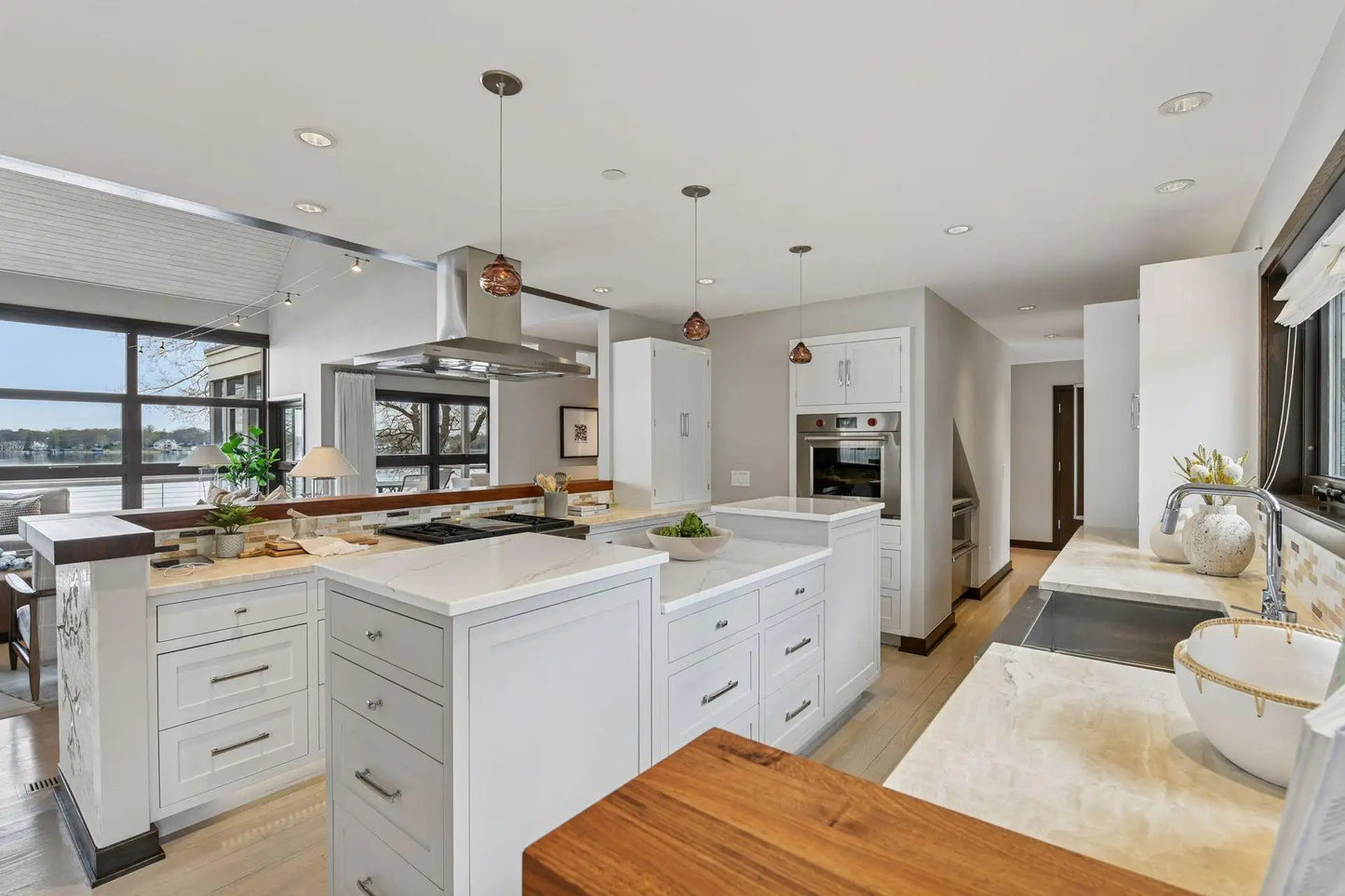 220 Lake Street, Excelsior, MN 55331