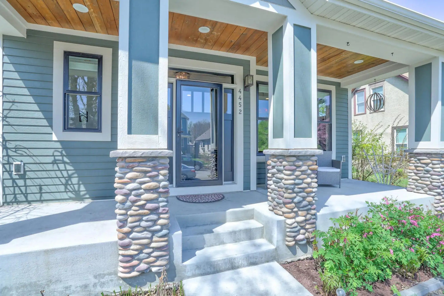 4452 43rd Avenue, Minneapolis, MN 55406