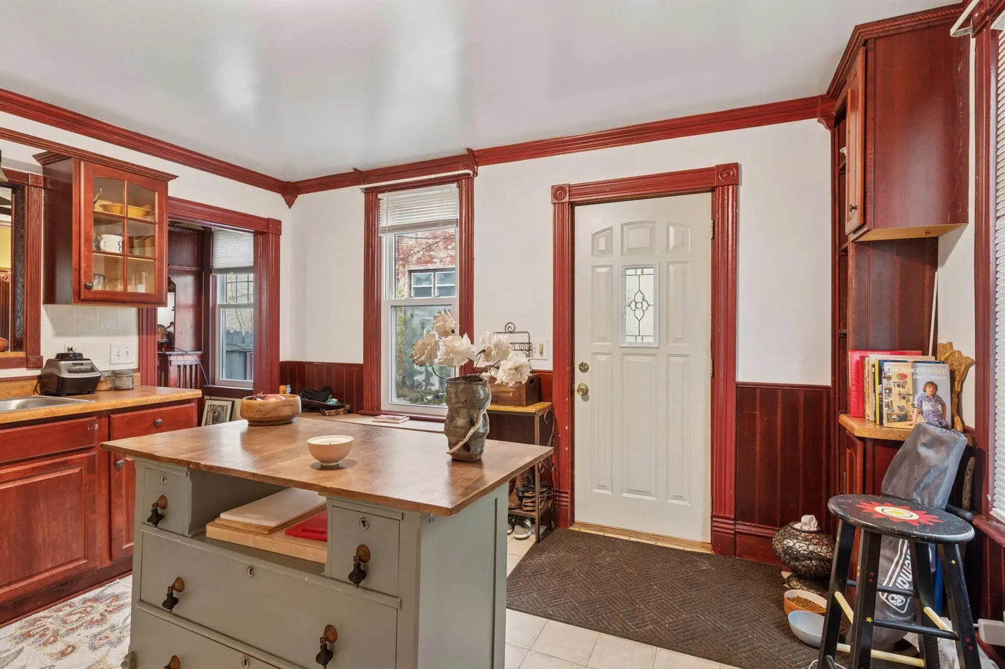 57 Winifred Street, Saint Paul, MN 55107