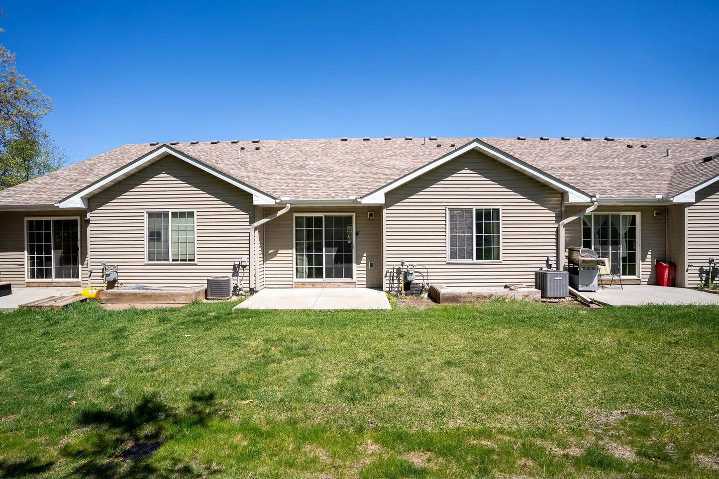 1550 Lincoln Park Drive, South Saint Paul, MN 55075