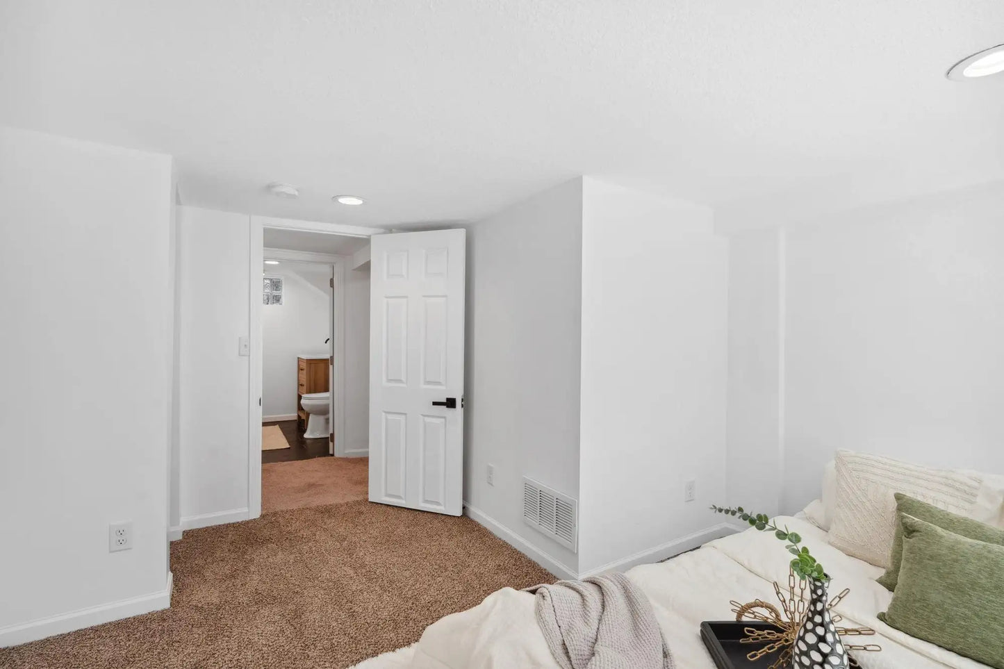 4015 Queen Avenue, Minneapolis, MN 55412