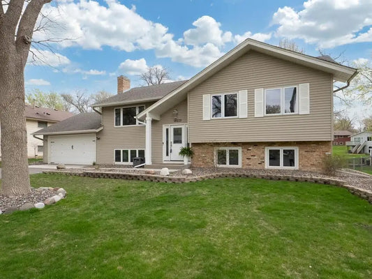 12033 Robin Road, Maple Grove, MN 55369