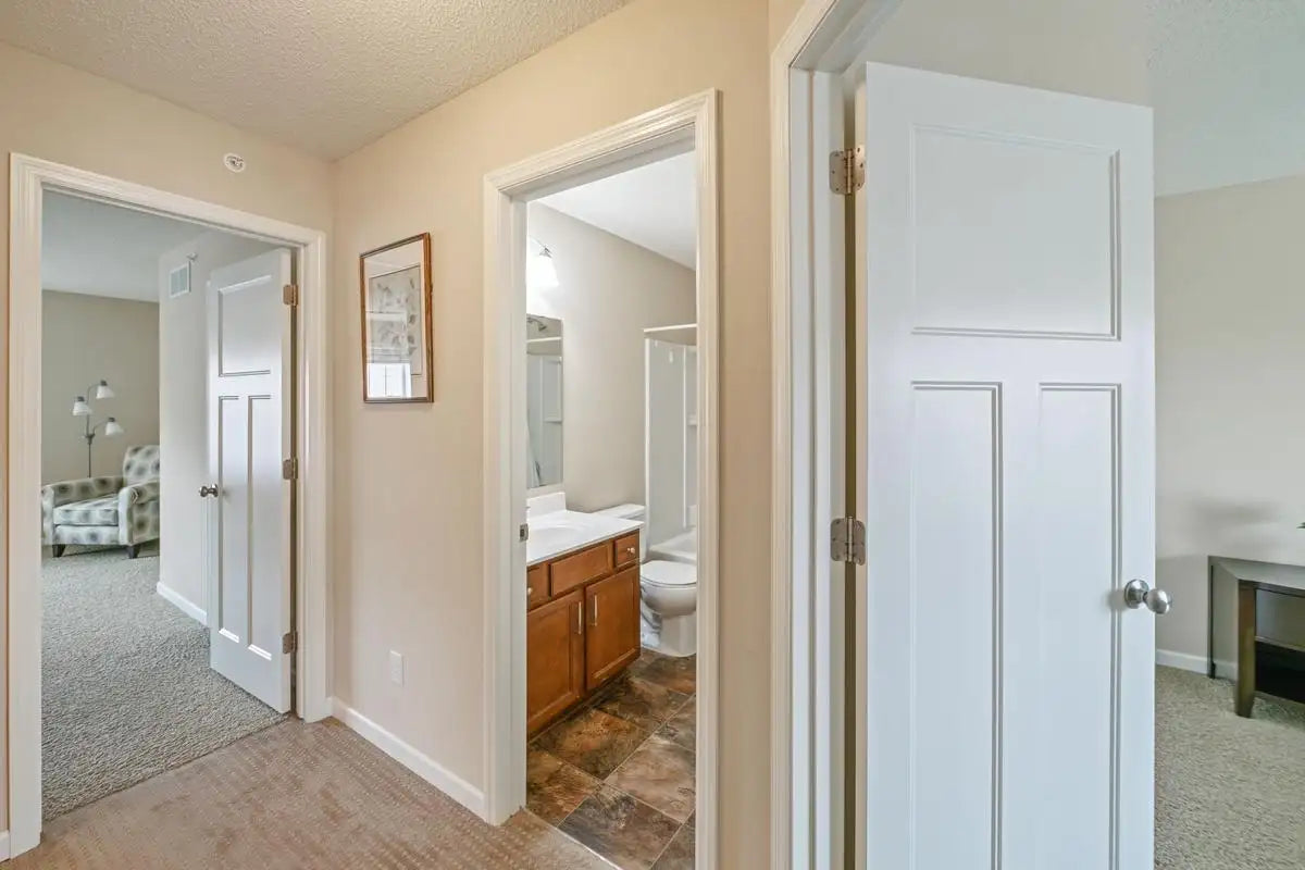 11300 Sandcastle Drive, Woodbury, MN 55129