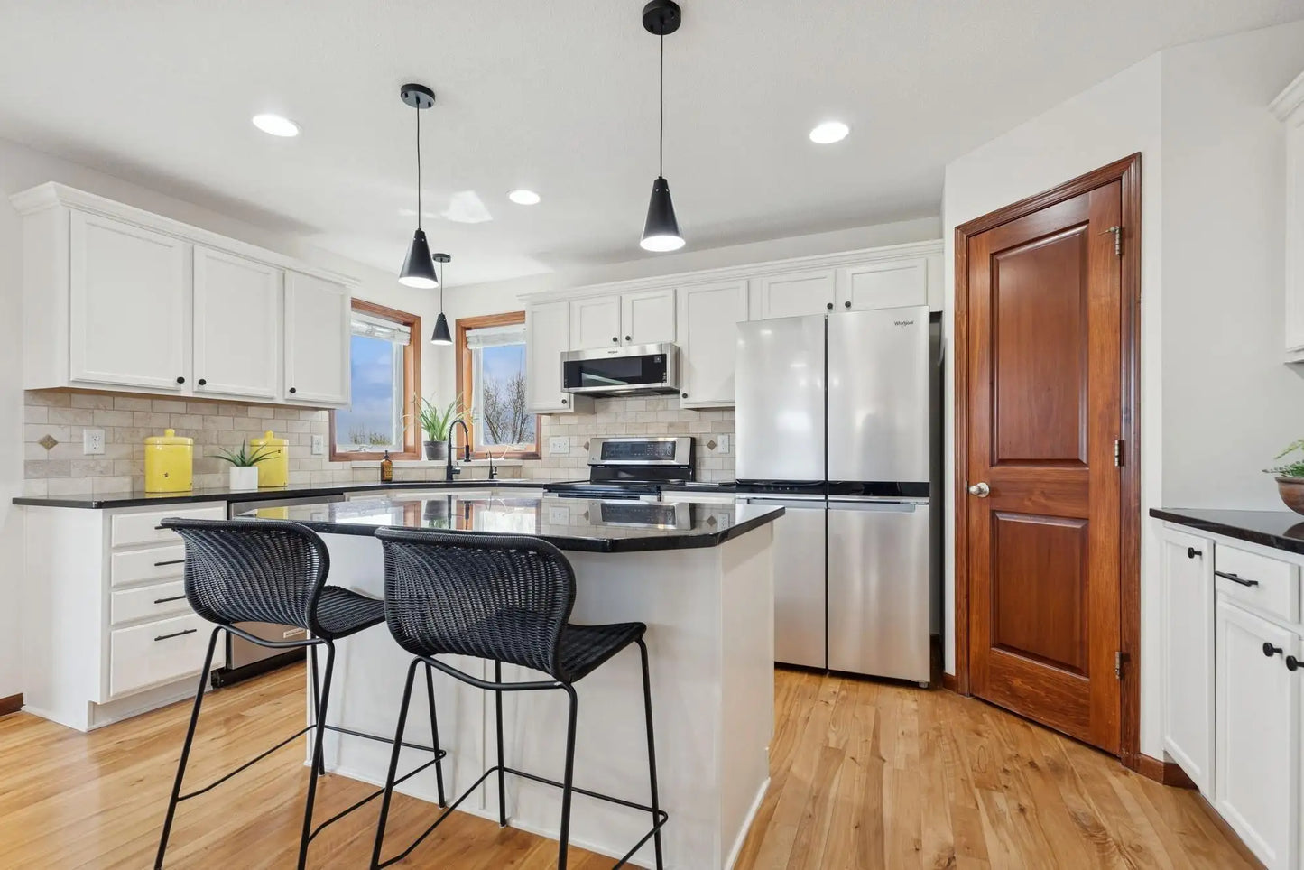 16281 Tahinka Court, Prior Lake, MN 55372