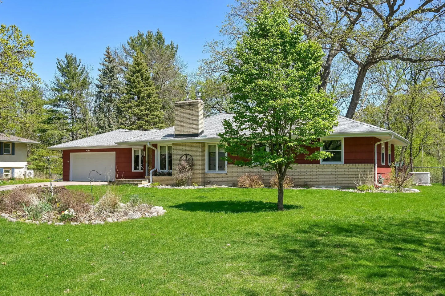 720 Kingsview Lane, Plymouth, MN 55447