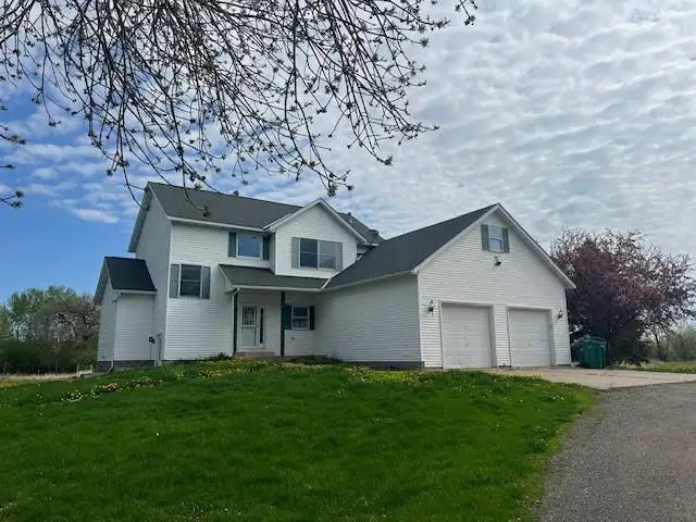 13774 Furuby Road, Center City, MN 55012