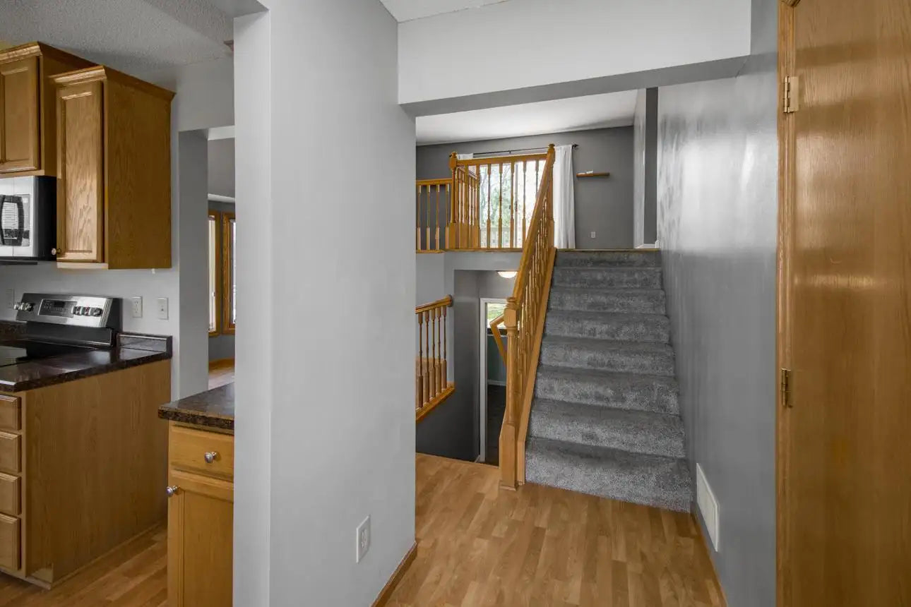 4975 Heather Ridge Road, Oakdale, MN 55128