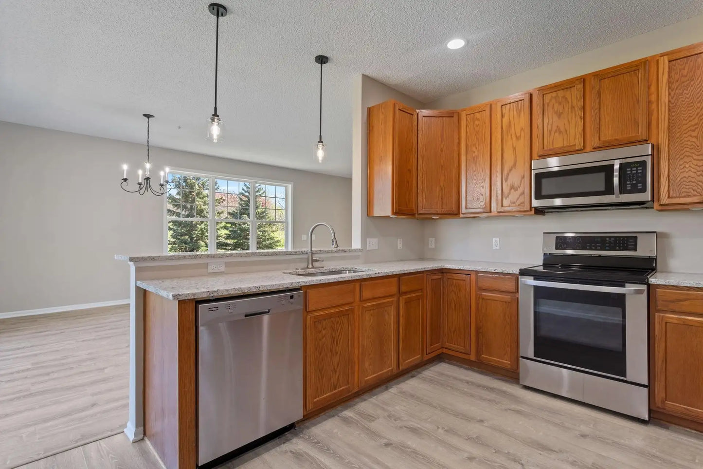 3611 Hazel Trail, Woodbury, MN 55129