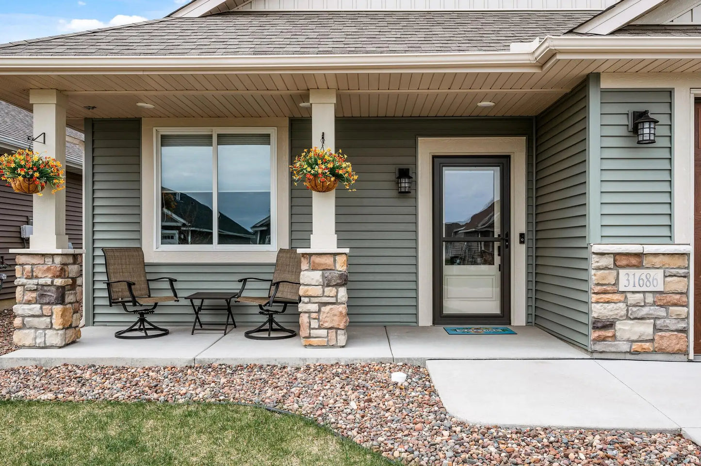 31686 Newport Curve, Lindstrom, MN 55045