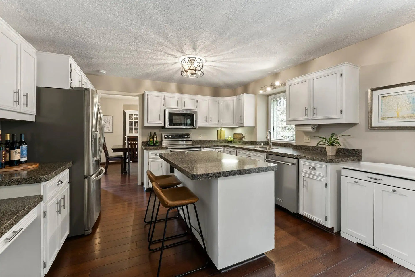 1421 Horseshoe Circle, Eagan, MN 55122