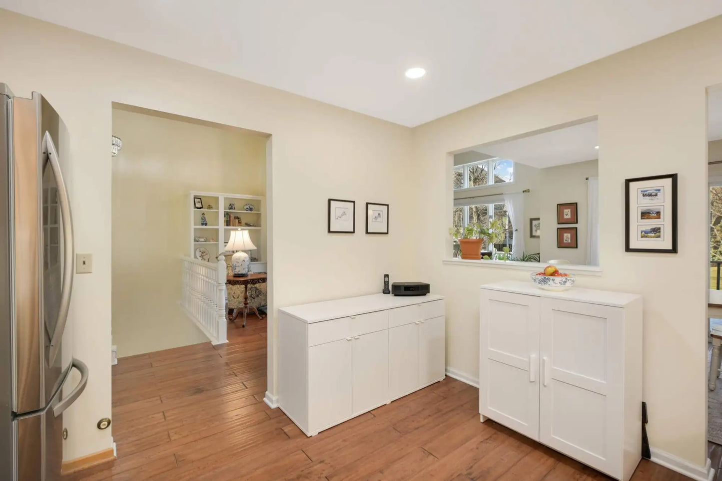2247 Sherwood Court, Minnetonka, MN 55305