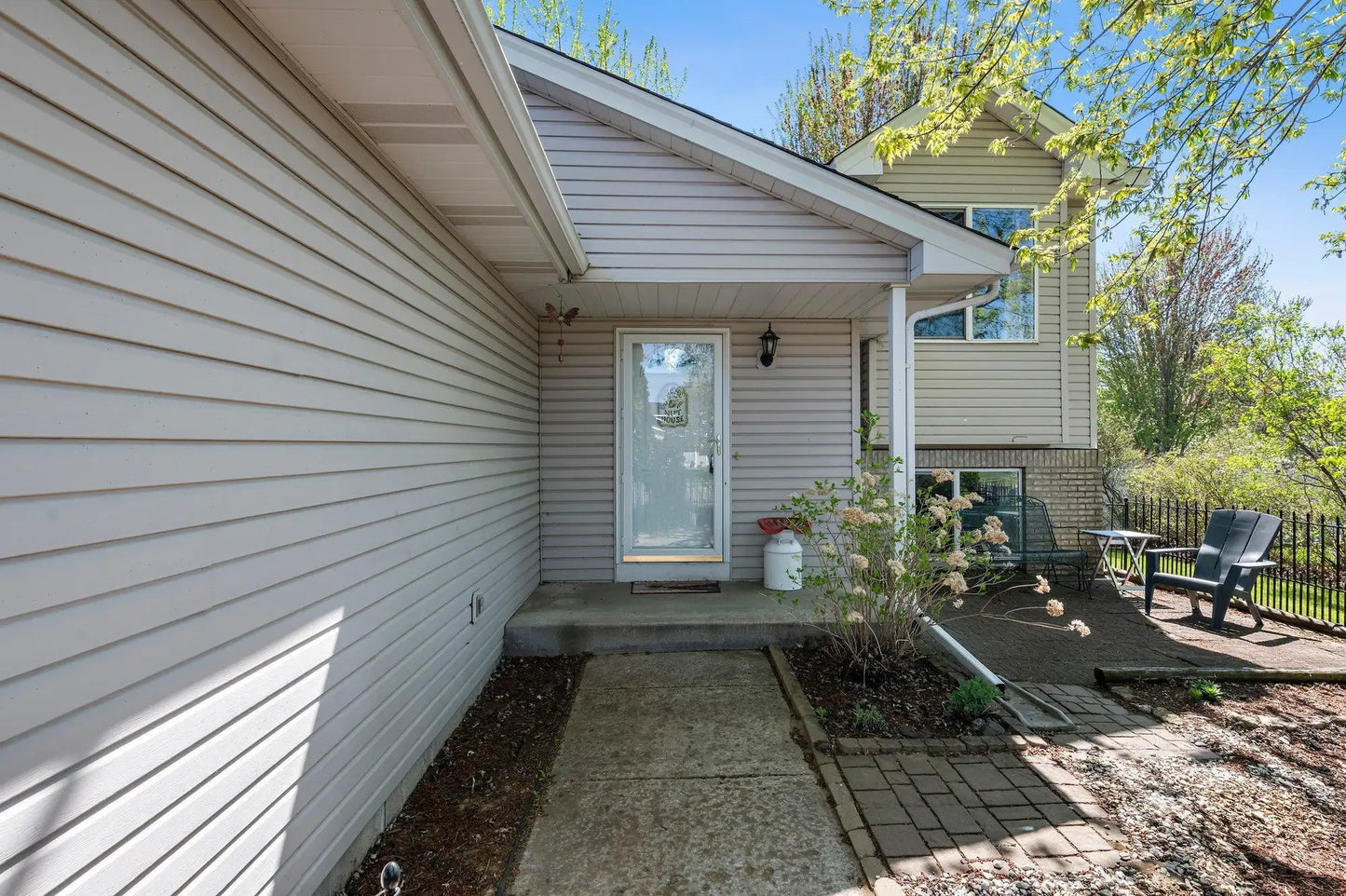 1145 Joes Lake Road, Cambridge, MN 55008