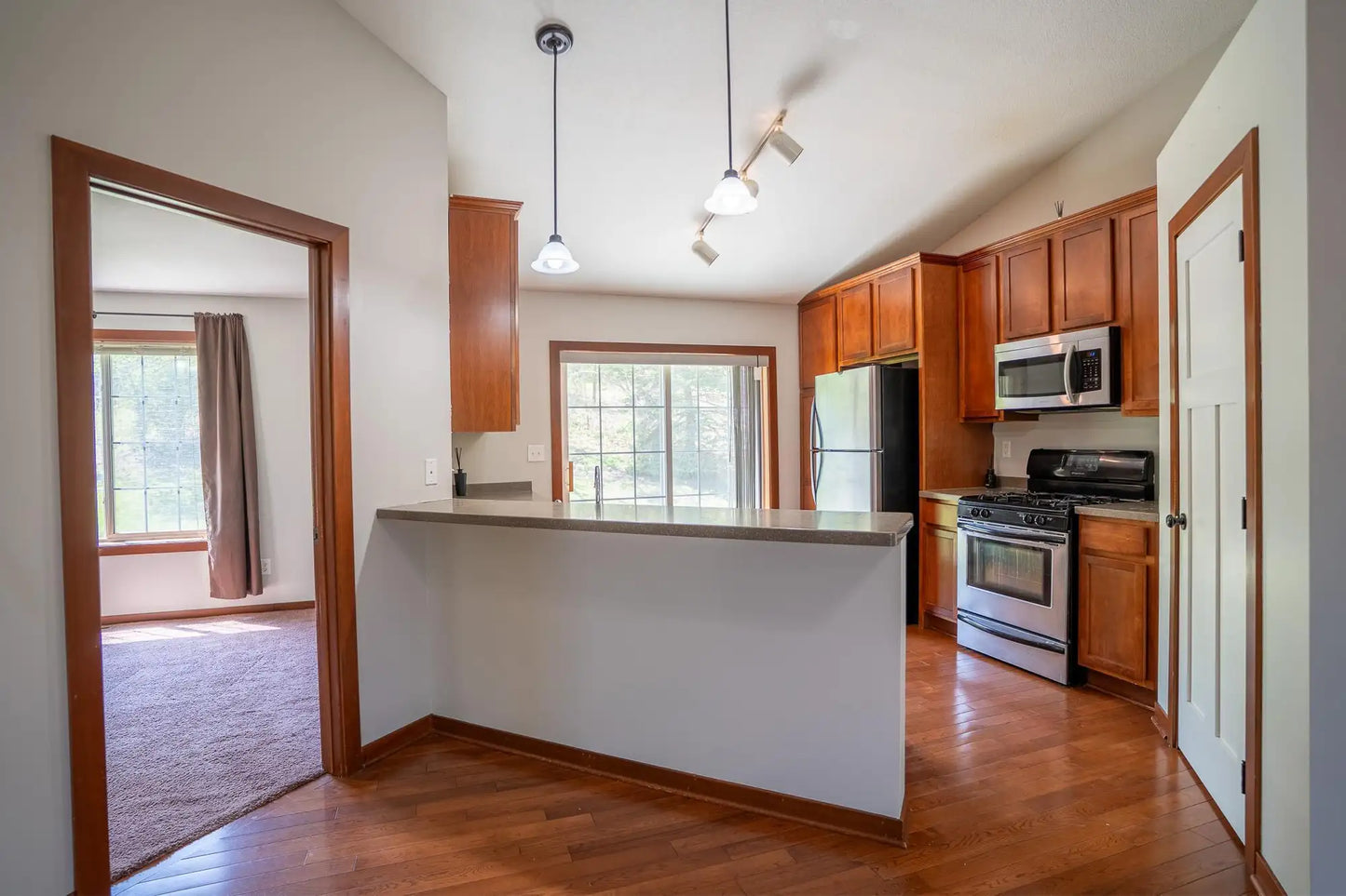 1550 Lincoln Park Drive, South Saint Paul, MN 55075