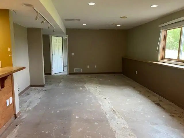 13774 Furuby Road, Center City, MN 55012