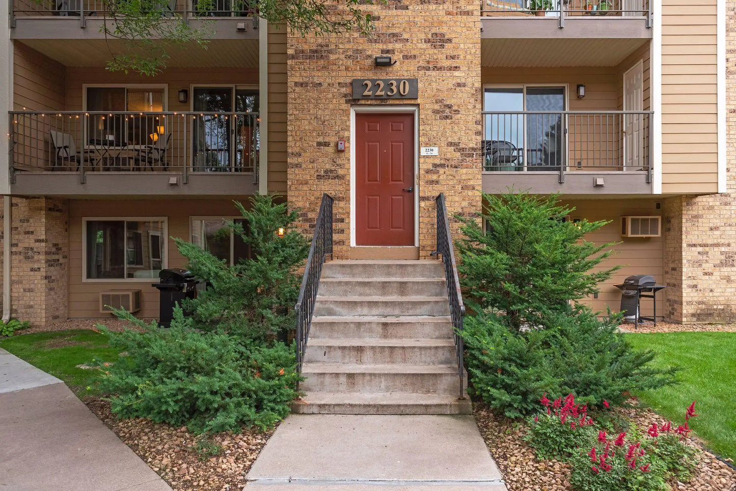 2220 Ridge Drive, Saint Louis Park, MN 55416