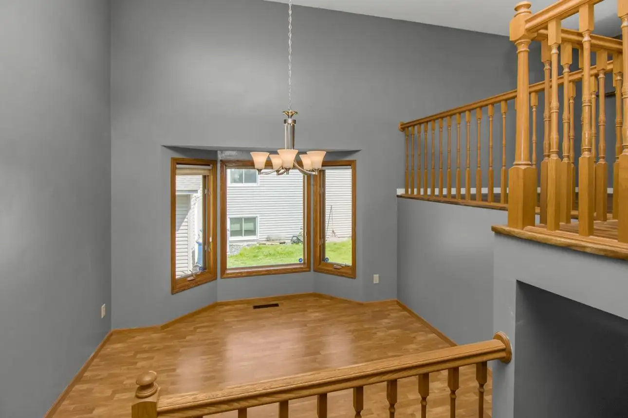 4975 Heather Ridge Road, Oakdale, MN 55128