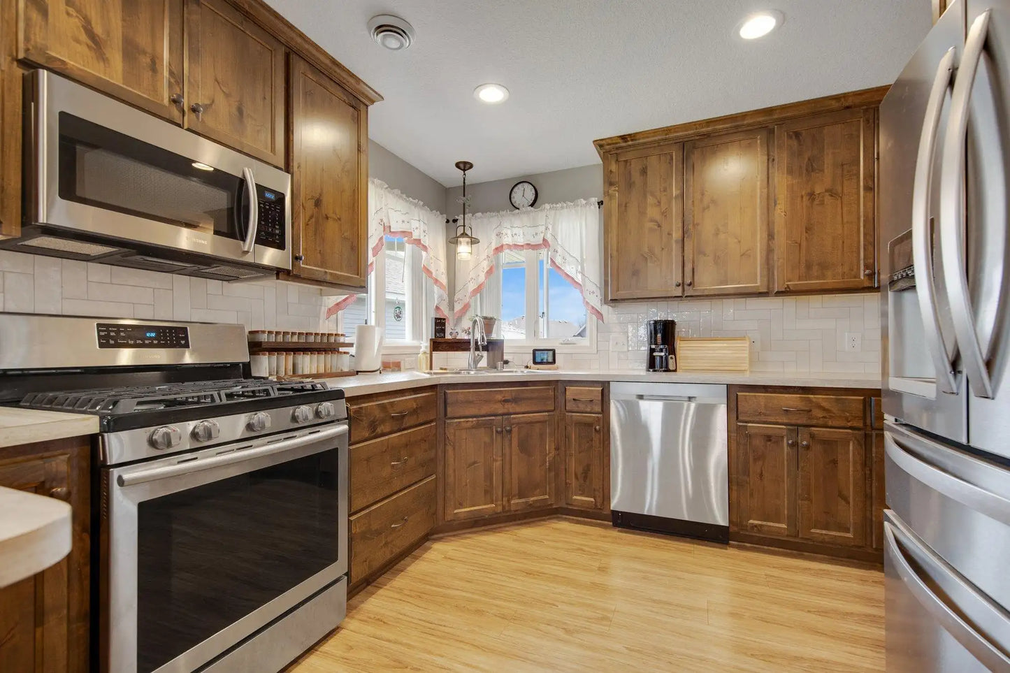 552 Roosevelt Street, Cambridge, MN 55008
