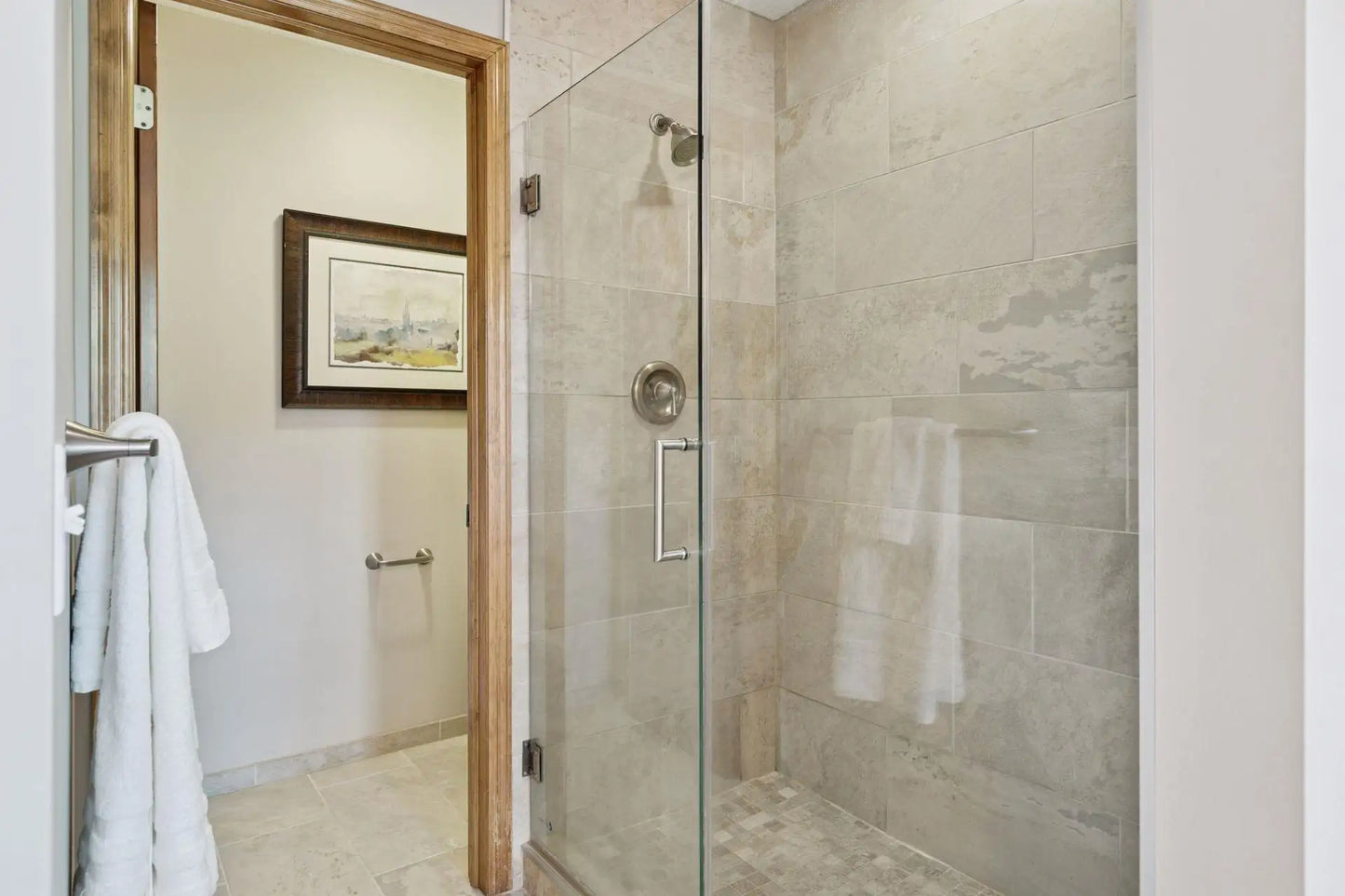 4633 Stonecliffe Drive, Eagan, MN 55122