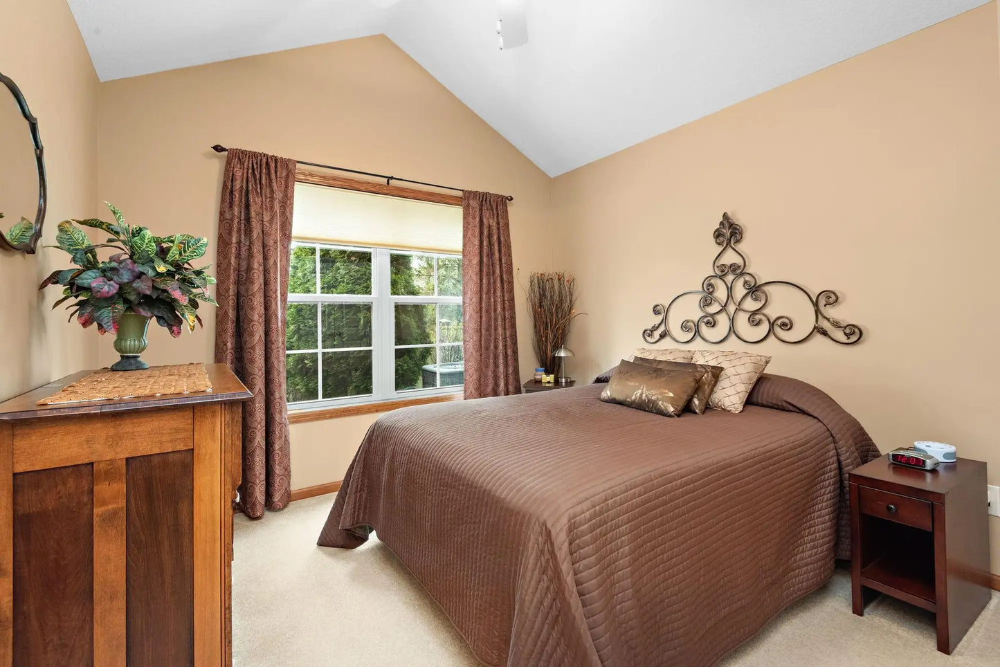 24211 Rivers Edge Road, Rogers, MN 55374