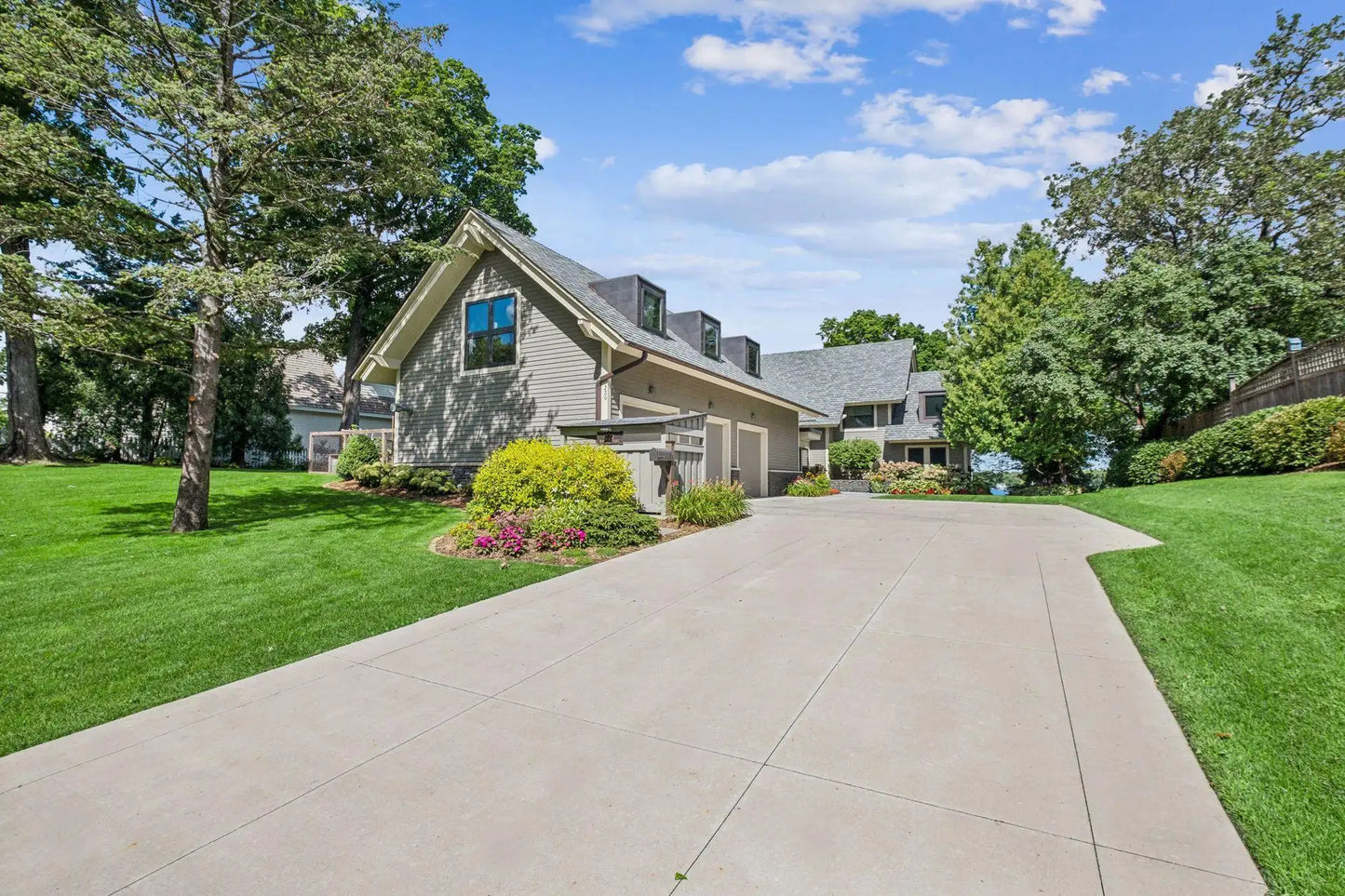 220 Lake Street, Excelsior, MN 55331