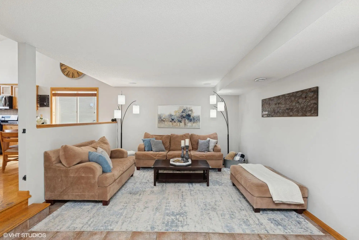 21271 Ilavista Way, Lakeville, MN 55044