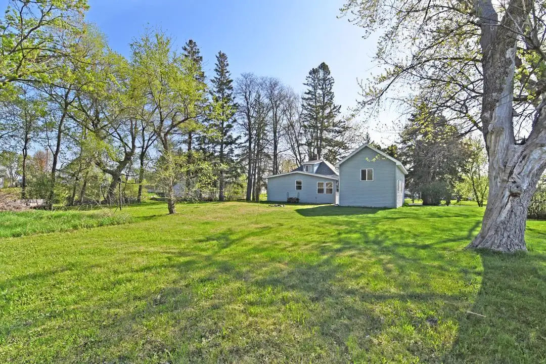261 Fairhaven Avenue, South Haven, MN 55382