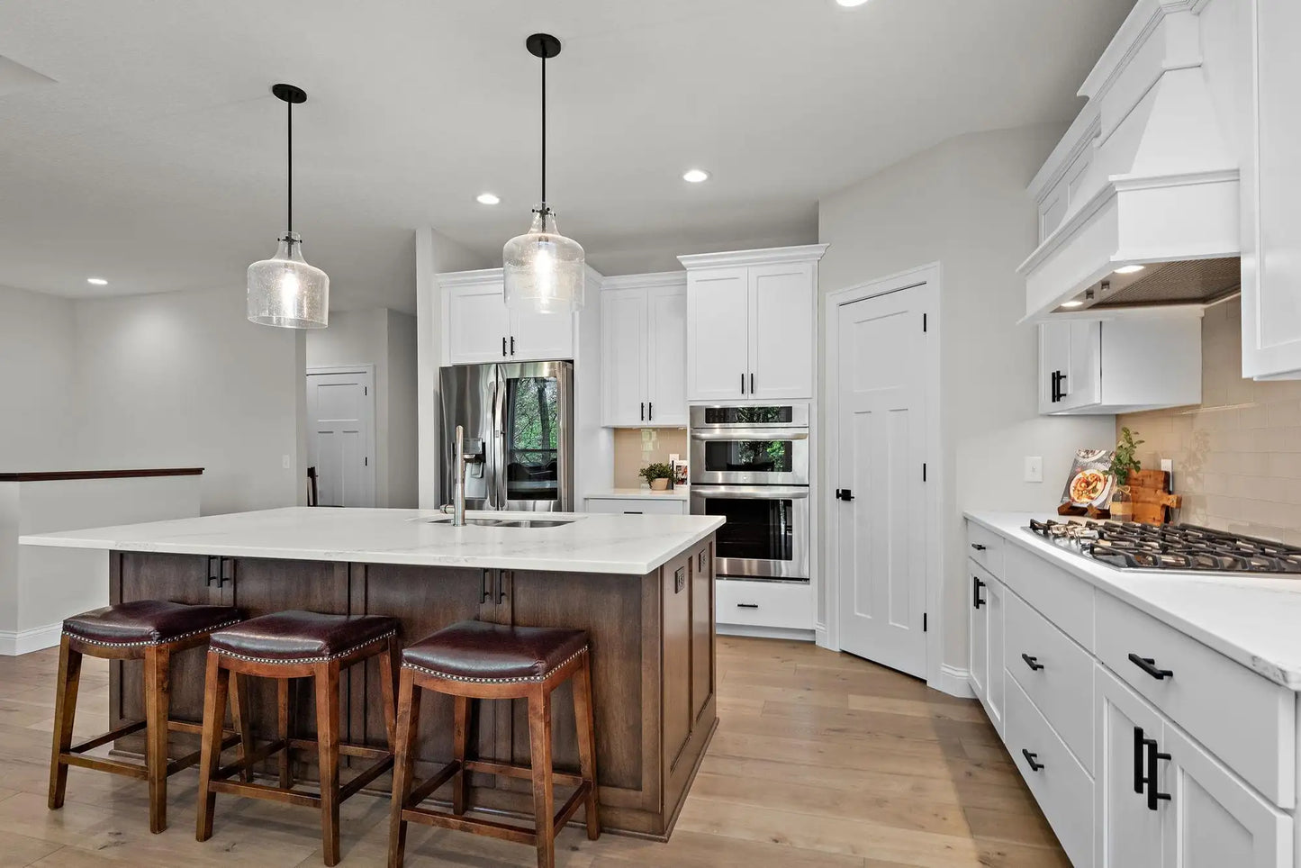422 Overlook Circle, Saint Michael, MN 55376