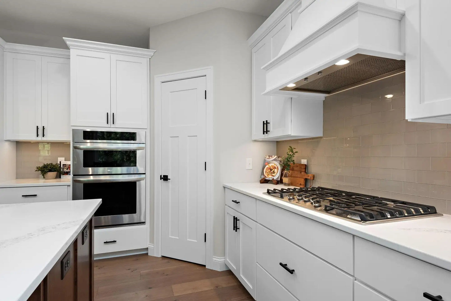 422 Overlook Circle, Saint Michael, MN 55376