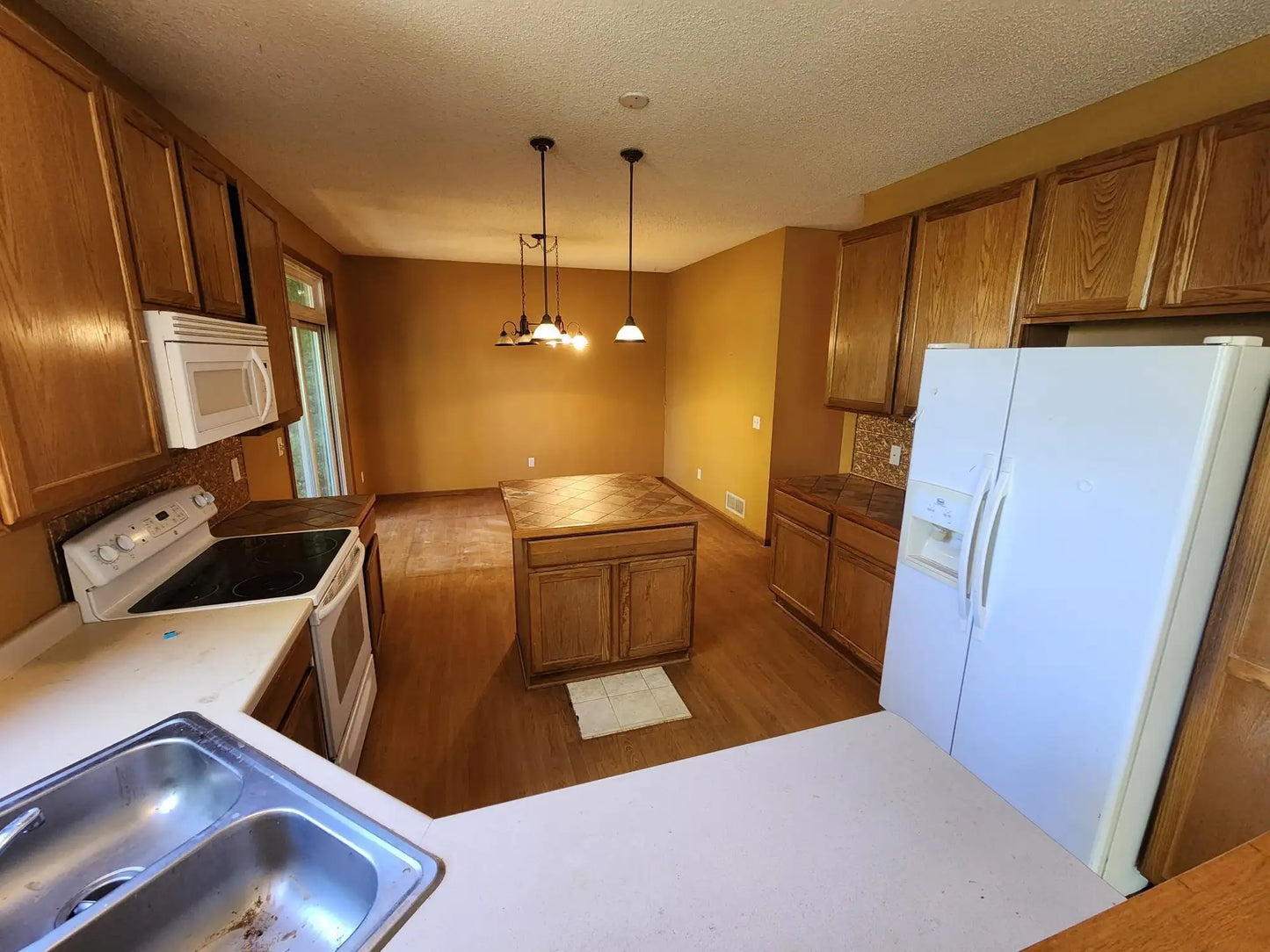 3458 Savannah Avenue, White Bear Lake, MN 55110